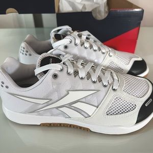 Women’s Size 7 Reebok Nano 2.0 NWT